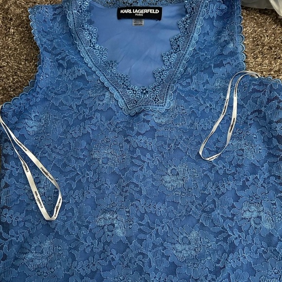 Karl Lagerfeld Paris Blue Lace V-Neck Sleeveless Women's Top - Picture 6 of 10
